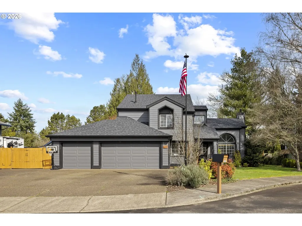 575 NW Queens Court Hillsboro OR 97124
