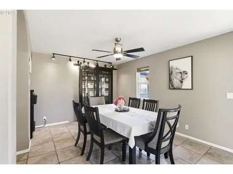 575 NW Queens Court Hillsboro OR 97124