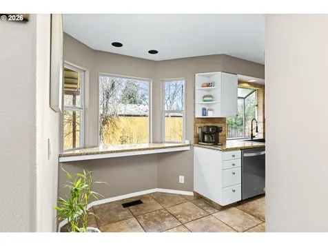 575 NW Queens Court Hillsboro OR 97124