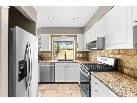 575 NW Queens Court Hillsboro OR 97124