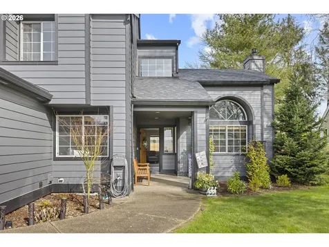 575 NW Queens Court Hillsboro OR 97124