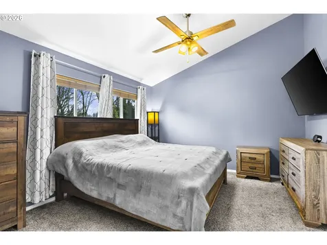 575 NW Queens Court Hillsboro OR 97124