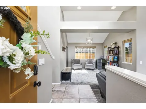 575 NW Queens Court Hillsboro OR 97124
