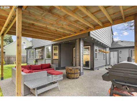 575 NW Queens Court Hillsboro OR 97124