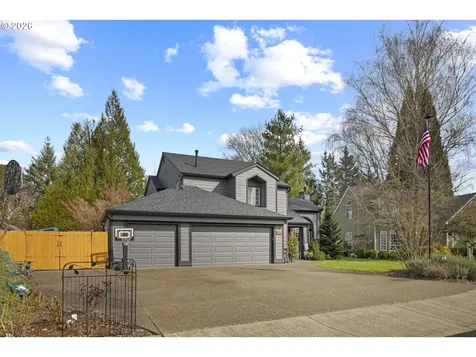 575 NW Queens Court Hillsboro OR 97124