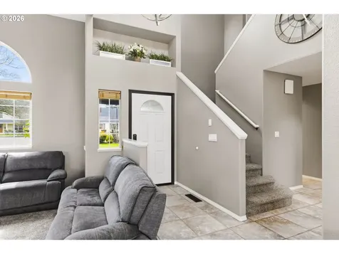 575 NW Queens Court Hillsboro OR 97124