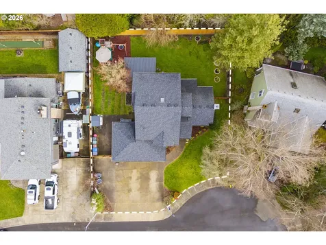 575 NW Queens Court Hillsboro OR 97124