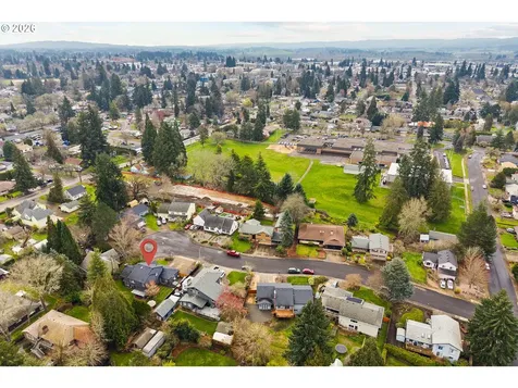 575 NW Queens Court Hillsboro OR 97124