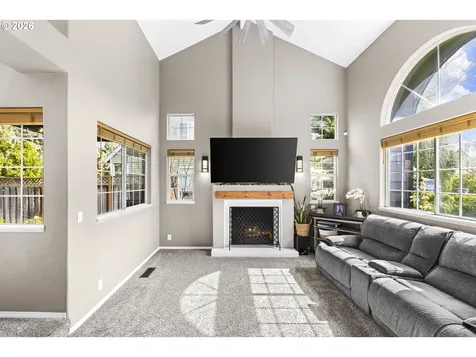 575 NW Queens Court Hillsboro OR 97124