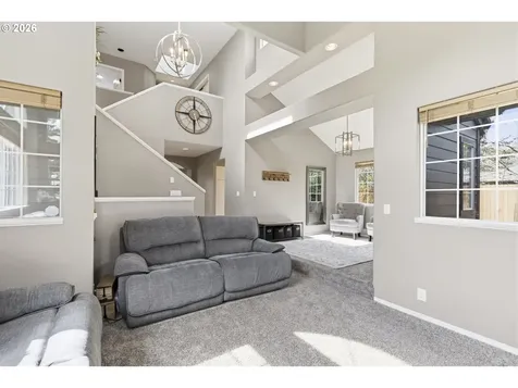 575 NW Queens Court Hillsboro OR 97124