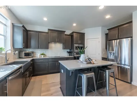 812 NE Wildwood Drive Estacada OR 97023