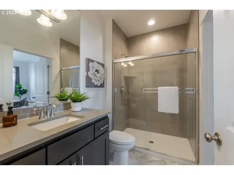 812 NE Wildwood Drive Estacada OR 97023