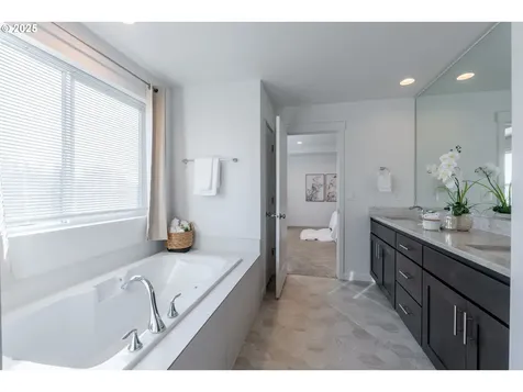 812 NE Wildwood Drive Estacada OR 97023