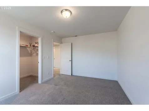 812 NE Wildwood Drive Estacada OR 97023