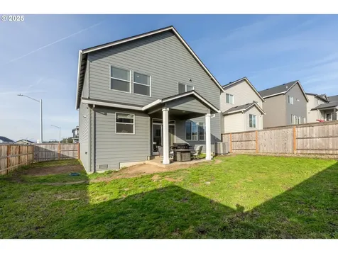 812 NE Wildwood Drive Estacada OR 97023