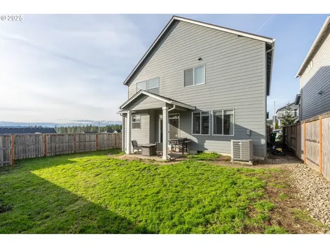 812 NE Wildwood Drive Estacada OR 97023