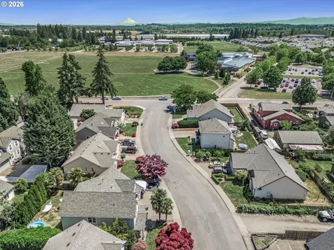 1418 SE 8th Avenue Canby OR 97013