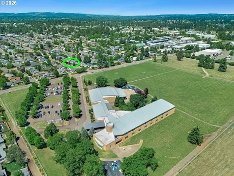 1418 SE 8th Avenue Canby OR 97013