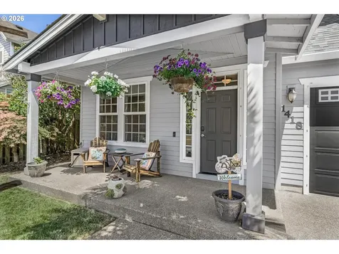 1418 SE 8th Avenue Canby OR 97013