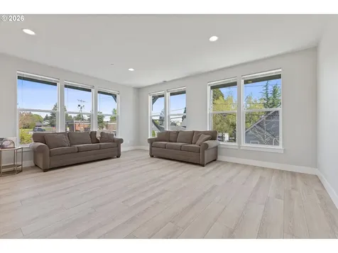 22415 SW Pine Street Sherwood OR 97140
