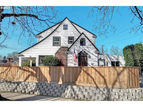 3507 NE Wasco Street Portland OR 97232