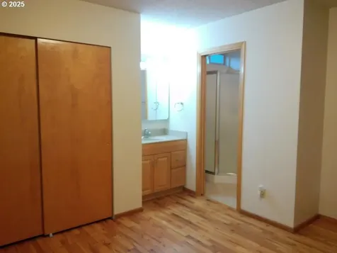 1523 NW Randall Court Roseburg OR 97471