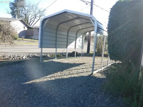 1523 NW Randall Court Roseburg OR 97471