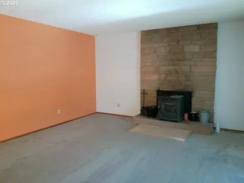 1523 NW Randall Court Roseburg OR 97471