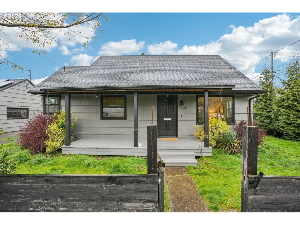 7921 NE Clackamas Street Portland OR 97213