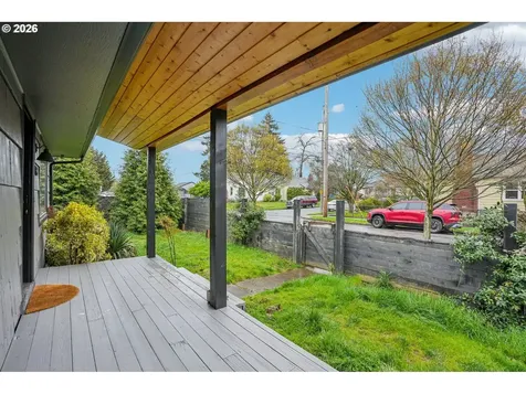 7921 NE Clackamas Street Portland OR 97213