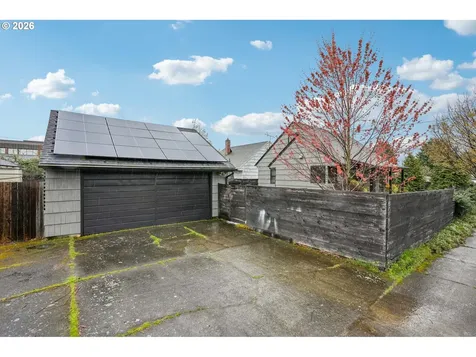 7921 NE Clackamas Street Portland OR 97213