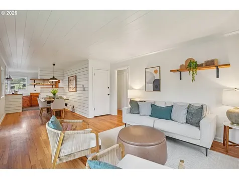 7921 NE Clackamas Street Portland OR 97213