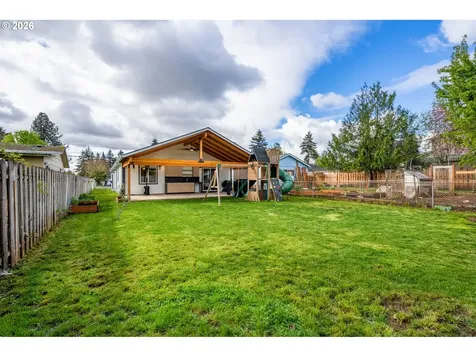 7685 SE Henderson Street Portland OR 97206