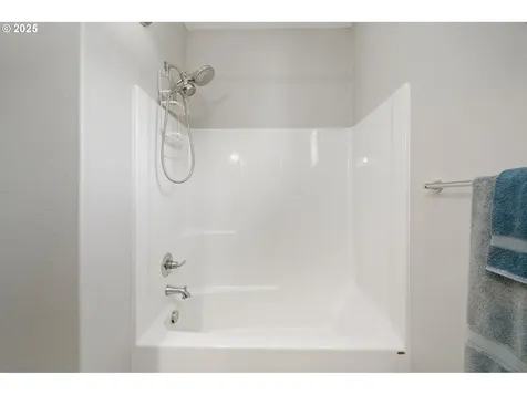 14004 NE 52nd Avenue Vancouver WA 98686
