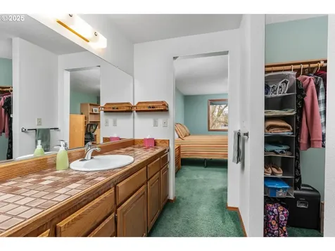 13240 SW Brittany Drive Portland OR 97223