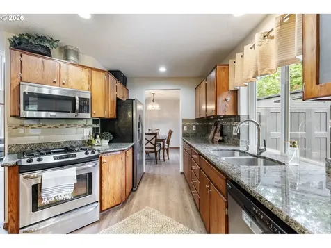14812 NE Fremont Court Portland OR 97230