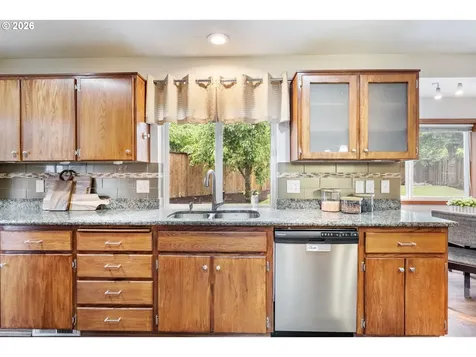 14812 NE Fremont Court Portland OR 97230