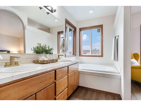 14812 NE Fremont Court Portland OR 97230