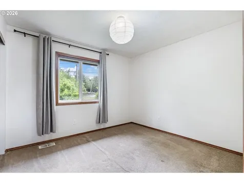 14812 NE Fremont Court Portland OR 97230