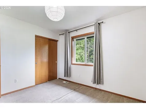 14812 NE Fremont Court Portland OR 97230