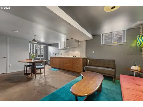 715 SE 62nd Avenue Portland OR 97215