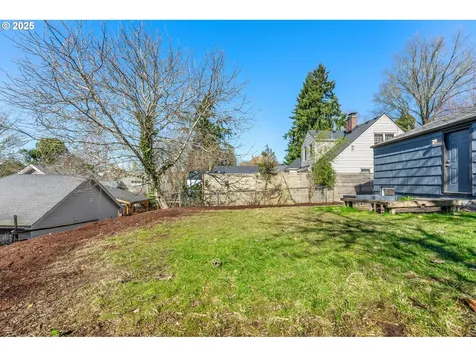 715 SE 62nd Avenue Portland OR 97215