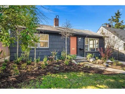 715 SE 62nd Avenue Portland OR 97215