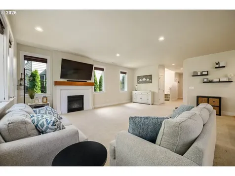 28575 Greenway Drive Wilsonville OR 97070