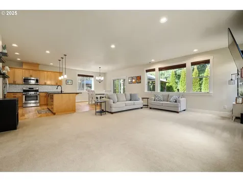 28575 Greenway Drive Wilsonville OR 97070