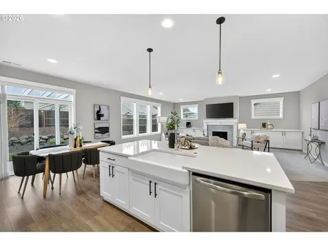 16332 Earhart Avenue Oregon City OR 97045