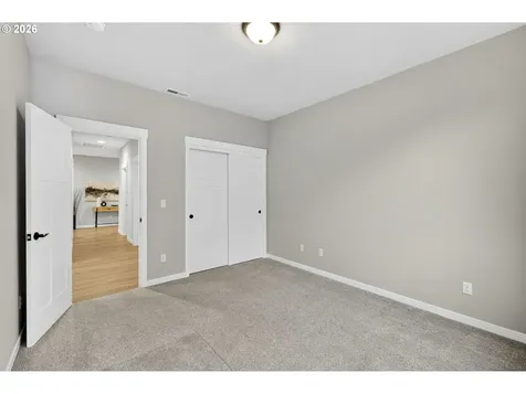 16332 Earhart Avenue Oregon City OR 97045
