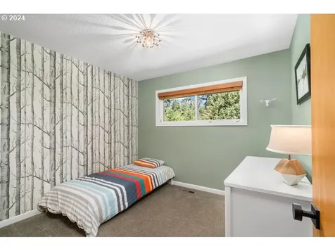 10218 SW 61st Avenue Portland OR 97219