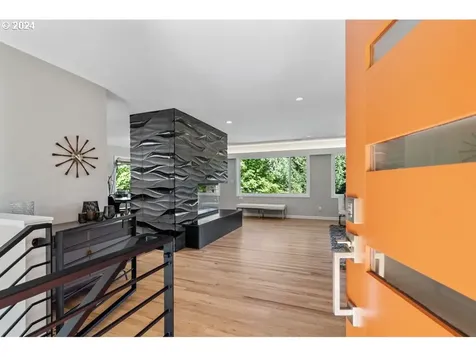 10218 SW 61st Avenue Portland OR 97219
