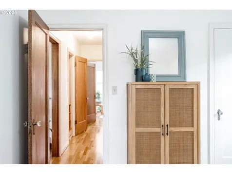3305 SE 76th Avenue Portland OR 97206